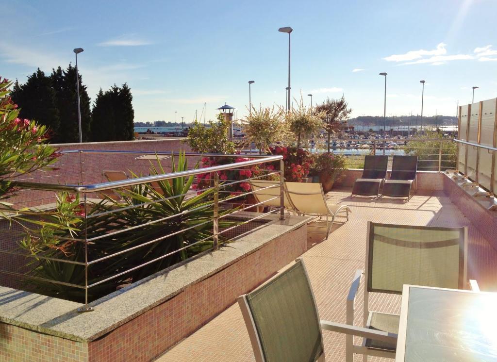 Apartamentos Puerto Basella Villanueva De Arosa Bilik gambar