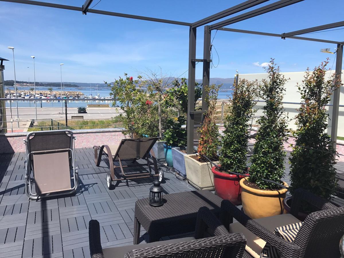 Apartamentos Puerto Basella Villanueva De Arosa Luaran gambar