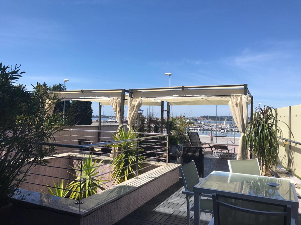 Apartamentos Puerto Basella Villanueva De Arosa Luaran gambar